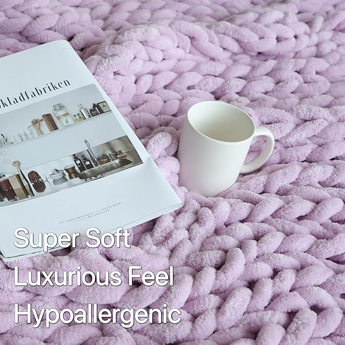 Maetoow Chenille Chunky Knit Blanket Throw (40×50 Inch), Handmade Warm & Cozy Blanket Couch, Bed, Home Decor, Soft Breathable Fleece Banket, Christmas Thick and Giant Yarn Throws, Purple