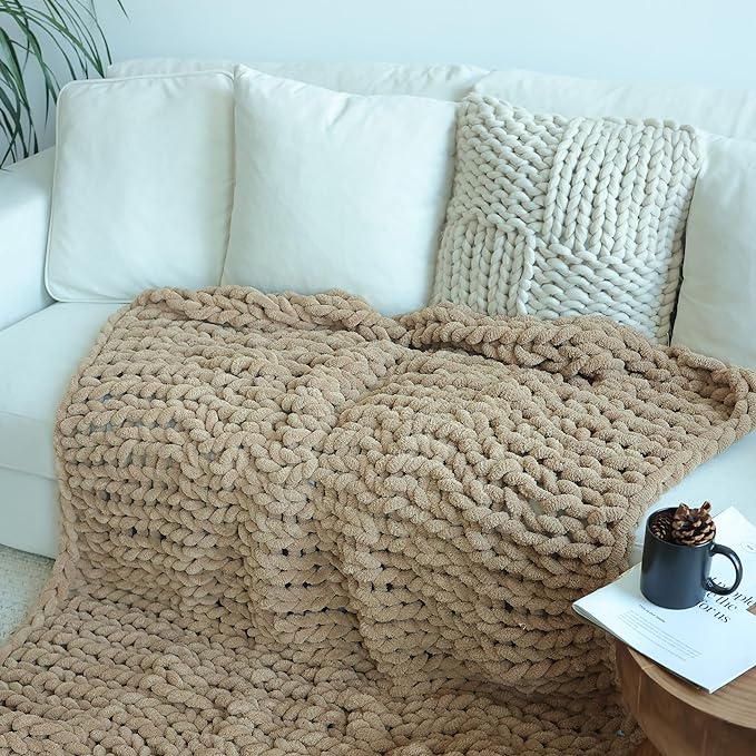 Maetoow Chenille Chunky Knit Blanket Throw (60×80 Inch), Handmade Warm & Cozy Blanket Couch, Bed, Home Decor, Soft Breathable Fleece Banket, Christmas Thick and Giant Yarn Throws, Khaki