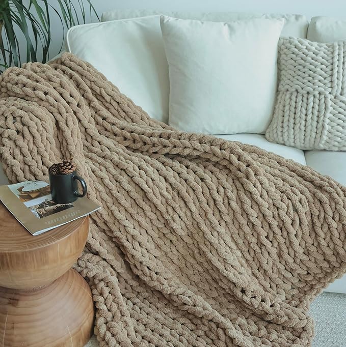 Maetoow Chenille Chunky Knit Blanket Throw (40×50 Inch), Handmade Warm & Cozy Blanket Couch, Bed, Home Decor, Soft Breathable Fleece Banket, Christmas Thick and Giant Yarn Throws, Khaki