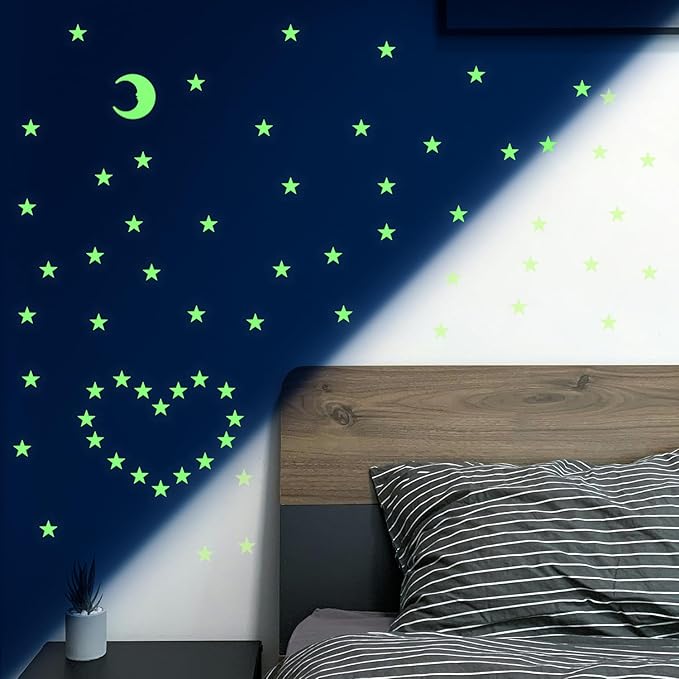 100 Stars and 1 Moon Glow in The Dark Luminous Fluorescent 3D Plastic Glow Stars Moon for Ceiling, Glowing Wall Stickers Create a Realistic Starry Sky, Room Decorations (Green)