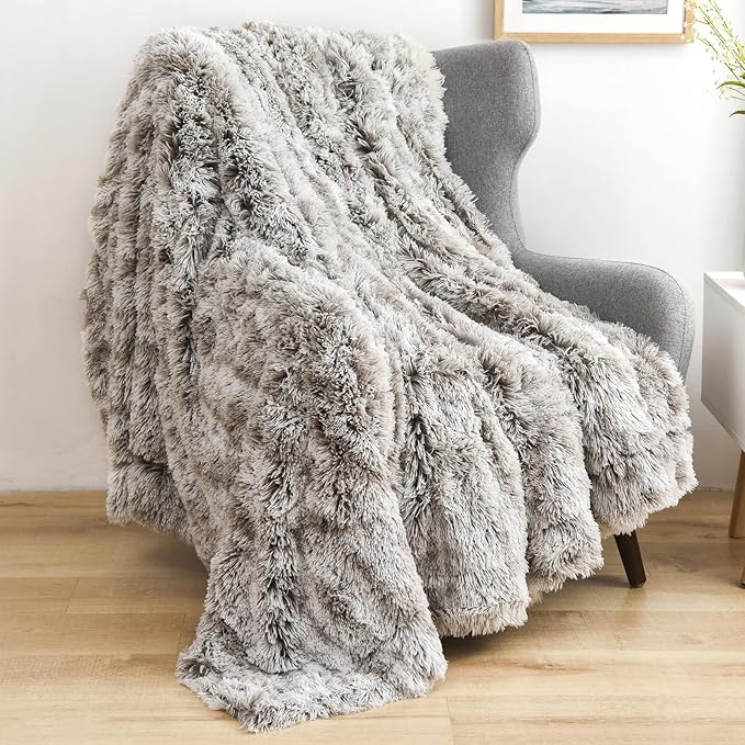 GONAAP Fuzzy Faux Fur Throw Blanket Twin Size Frosty Grey Super Soft Cozy Plush Fuzzy Shaggy Blanket for Couch Sofa Bed (Frosty Grey, Twin(60"x80"))